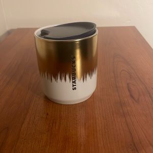 Starbucks: Gold and White Ceramic Mug w/ Splash Guard Lid 8 oz